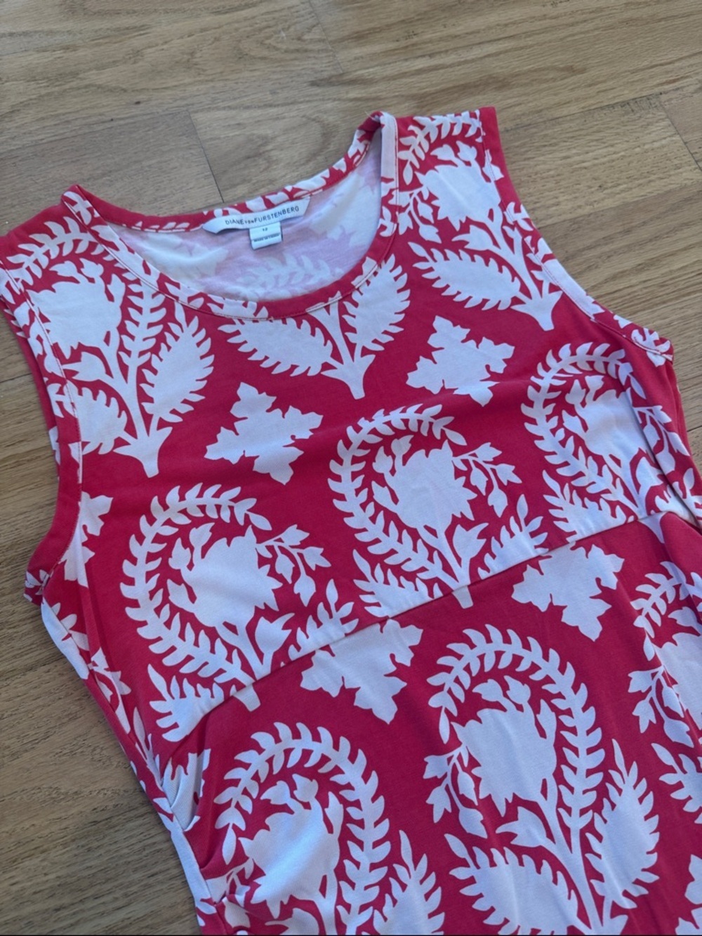 Diane Von Furstenberg coral white Selene dress, size 12 - Picture 2 of 11
